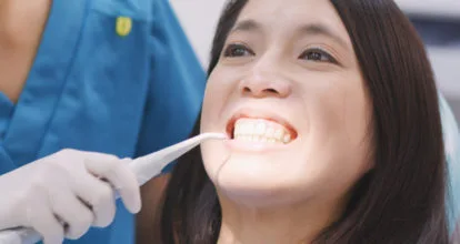 治療を受けている女性