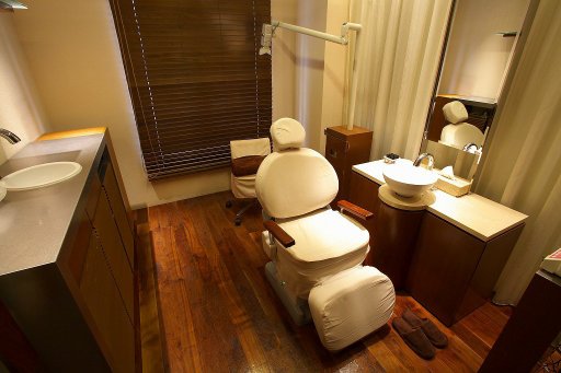 white-essence-umeda